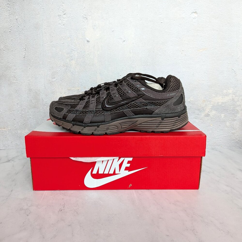 NEW Nike P-6000 SE Suede Sneakers Men's 8.5 / Women's 10 Velvet Brown